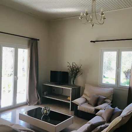 펜션 The Olive Grove House 카시오피