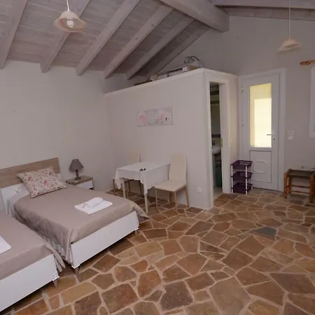 펜션 The Olive Grove House 카시오피